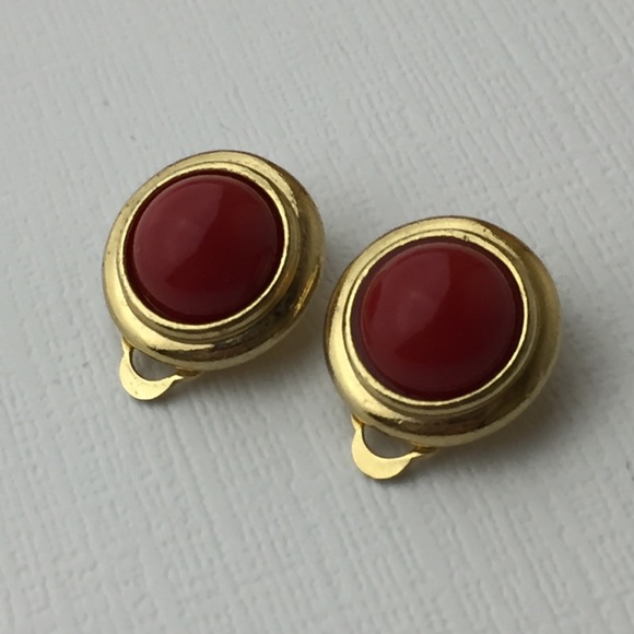 Vintage Minimalist Red & Gold Clip On Earrings - Picture 2 of 7